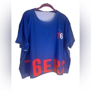 Genuine NBA Philadelphia 76ers 2XL ladies T shirt